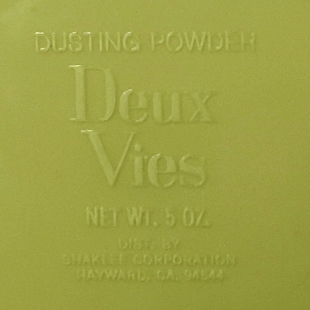 Deux Vies Shaklee Dusting‎ Powder 5 oz Puff Botanical Scent Body Fragrance Disc
